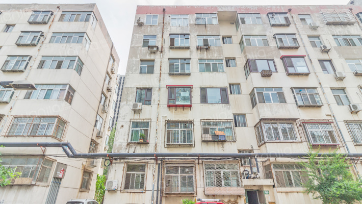 人行宿舍外景图