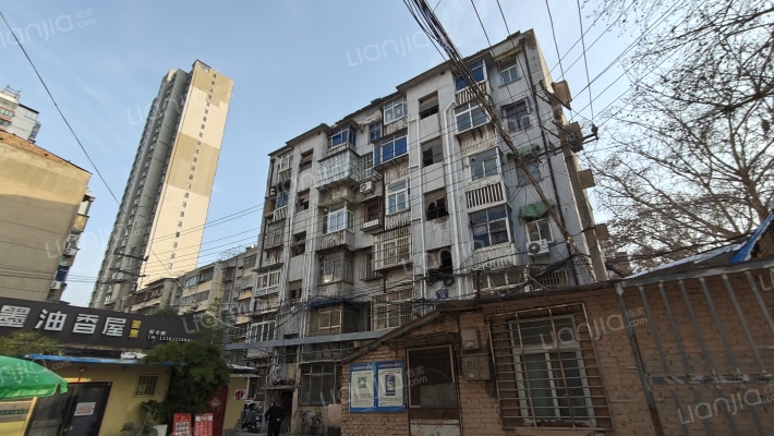 交通局宿舍外景图