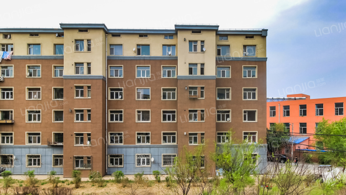 鸿伯园小区外景图