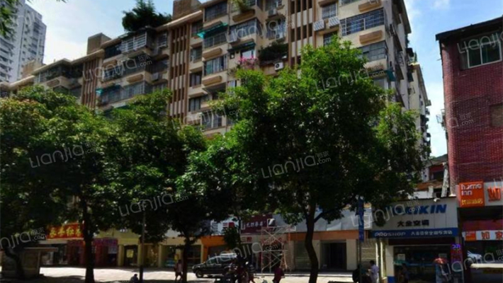 寺右新马路10号大院外景图