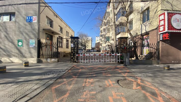 陵东街外景图