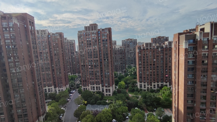 逸都花苑外景图