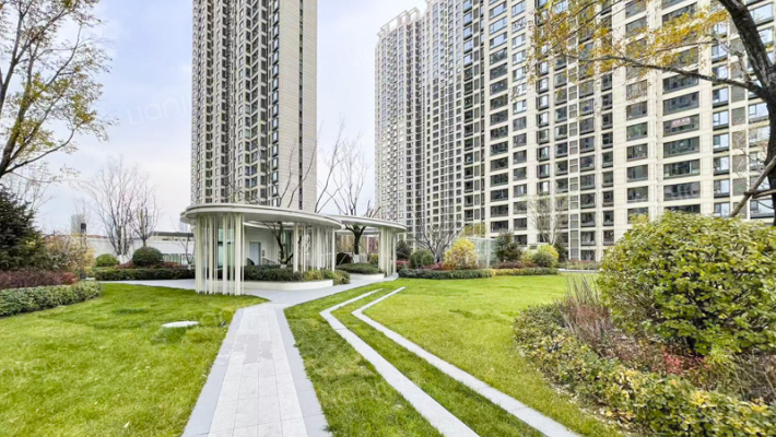 阳光城并州府外景图