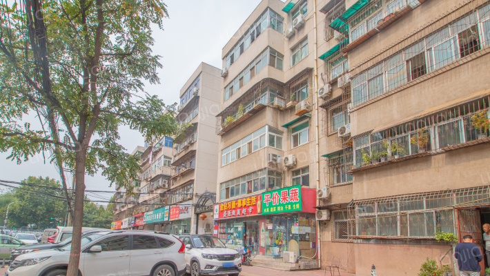 二七建筑公司家属院外景图