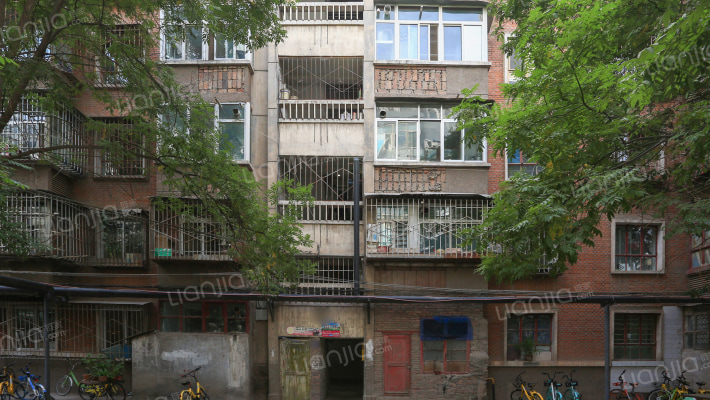 市运输公司家属院外景图