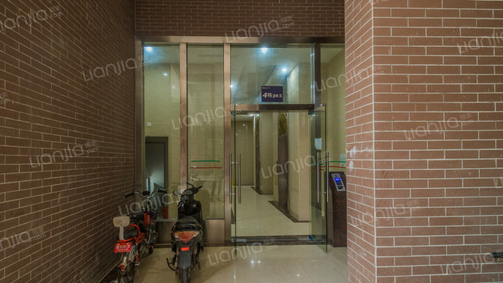 畔山名居外景图