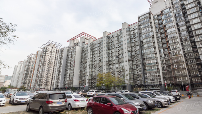 西现代城外景图