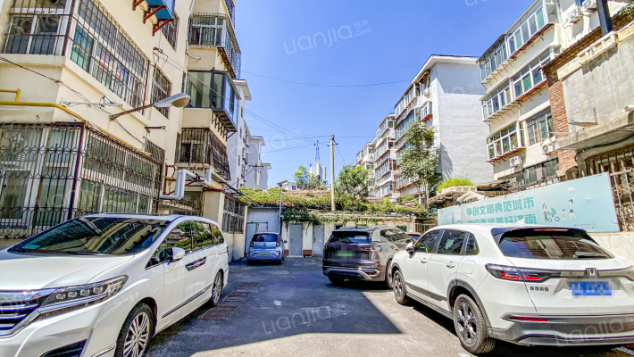 小纬六路73号外景图