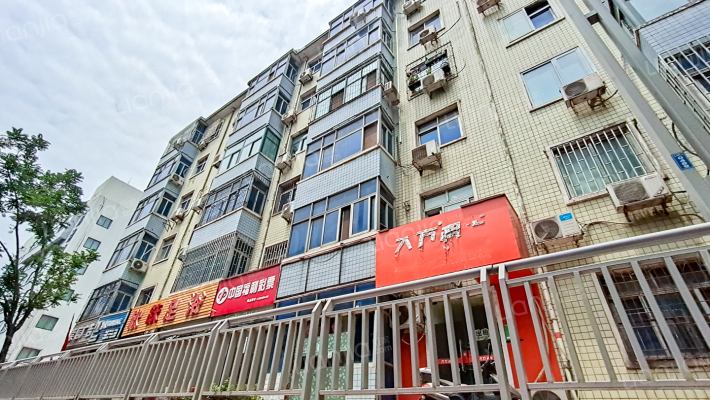 公路局家属院外景图