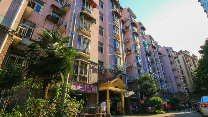 武铁洪山住宅小区外景图