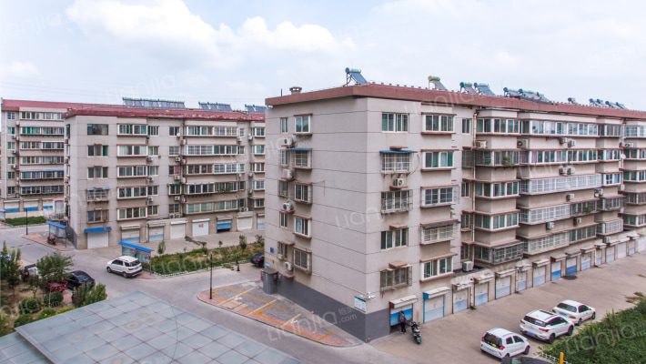 晴照园小区外景图