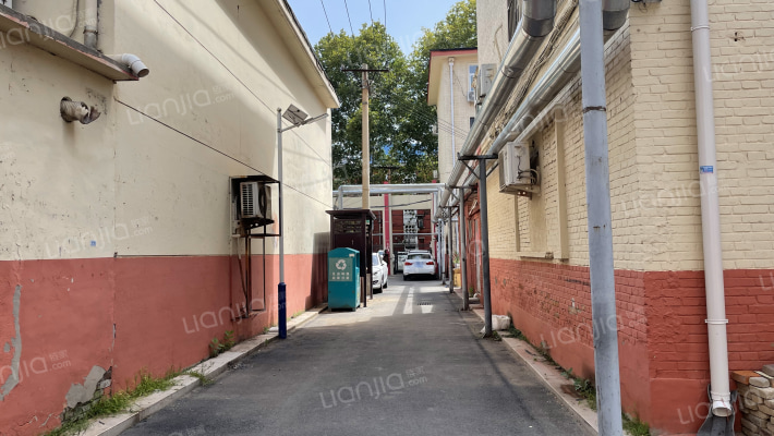 青年路乙六号院外景图