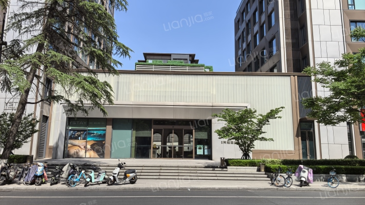 中海黄龙云起外景图