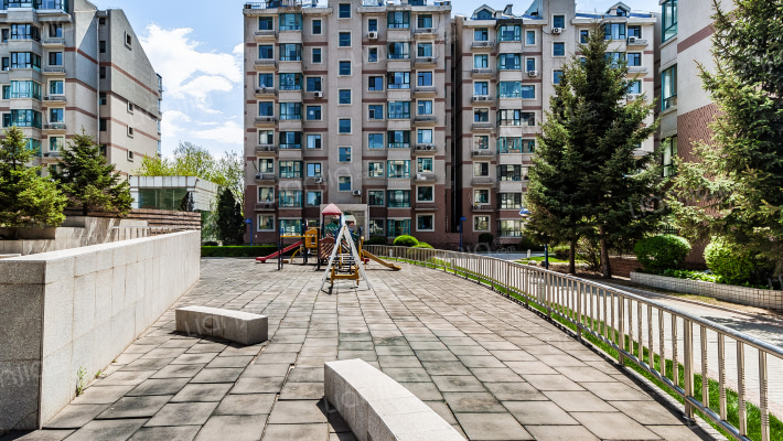 富苑花园外景图