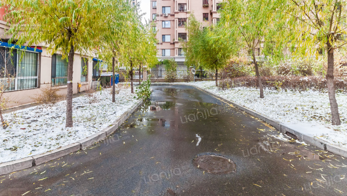 香悦蓝天下外景图