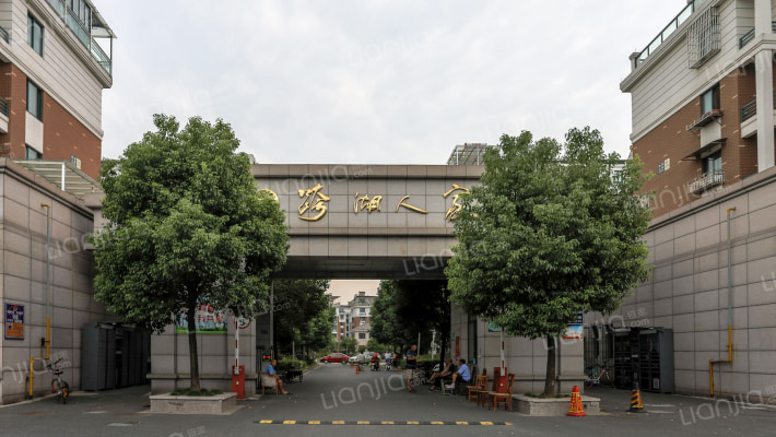 跨湖人家南区外景图