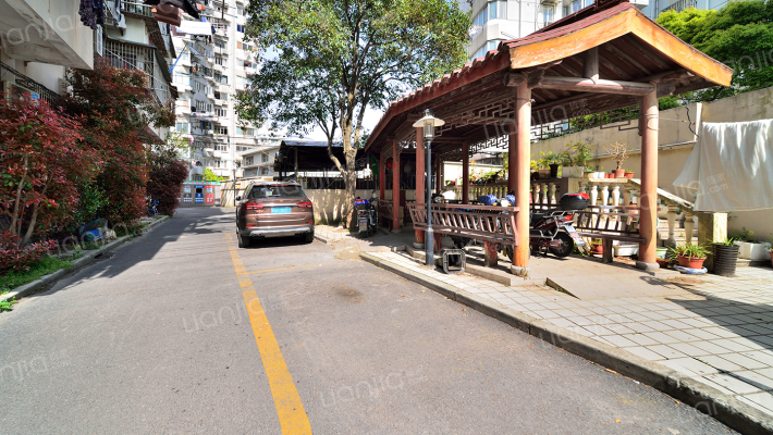 耀华路360弄外景图