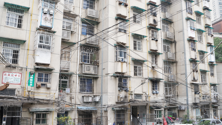 省建六公司宿舍雨花亭外景图
