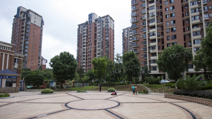 汇成上东外景图