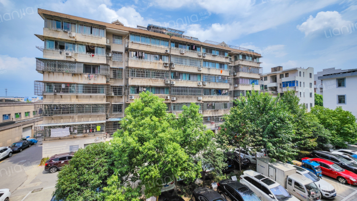 镇东新村外景图