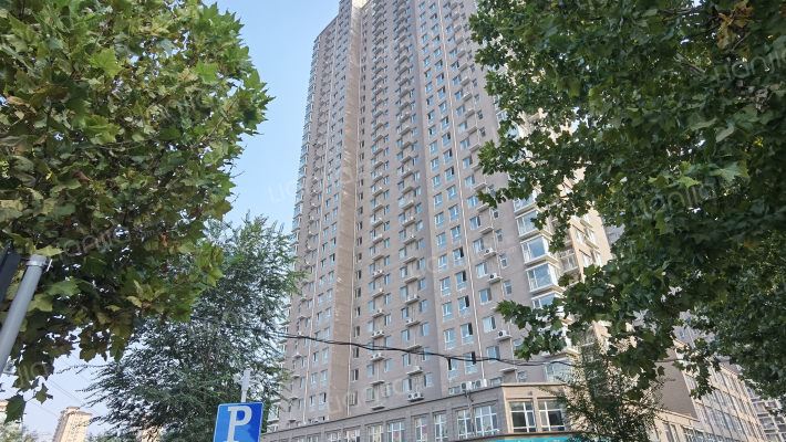 水岸丽景外景图