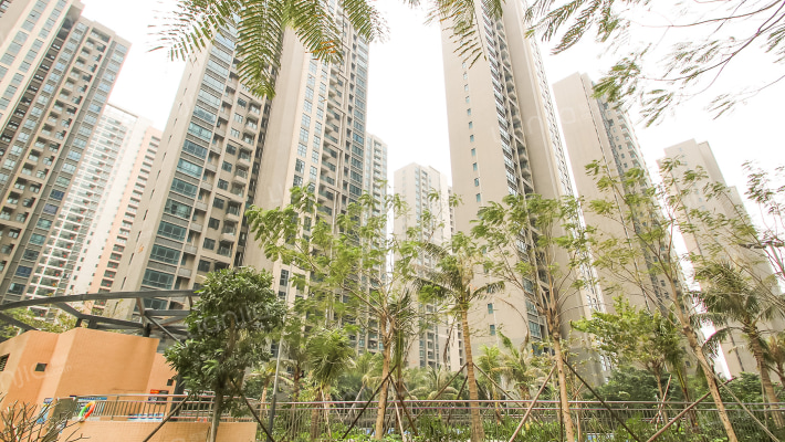 海雅缤纷城外景图