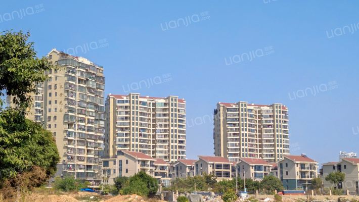 长荣花园外景图