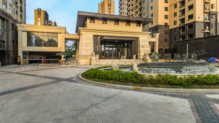 南湾公寓楼外景图