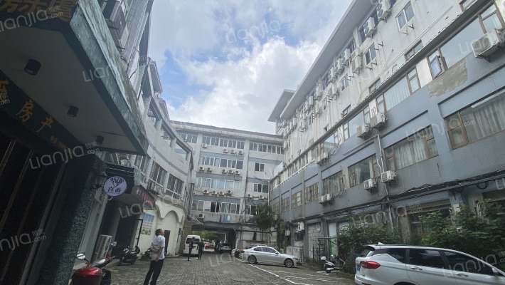 华丰大厦外景图