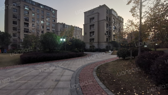 恒腾悦湖花苑外景图