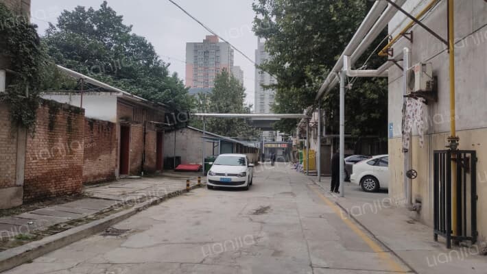 油库西苑外景图