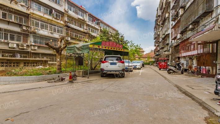 奎中小区外景图