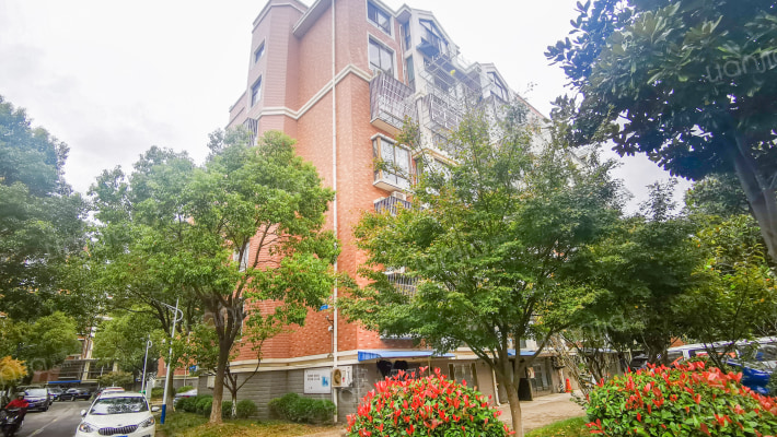 景秀天城外景图