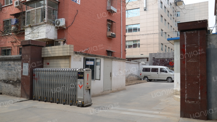 团结湖南里外景图