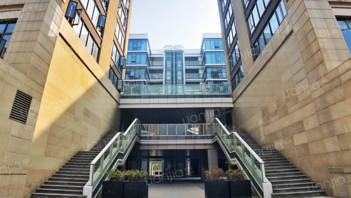 富力天贸广场外景图