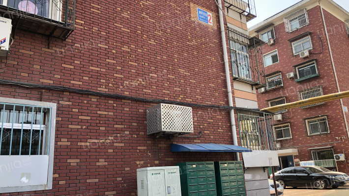 讷河西里外景图