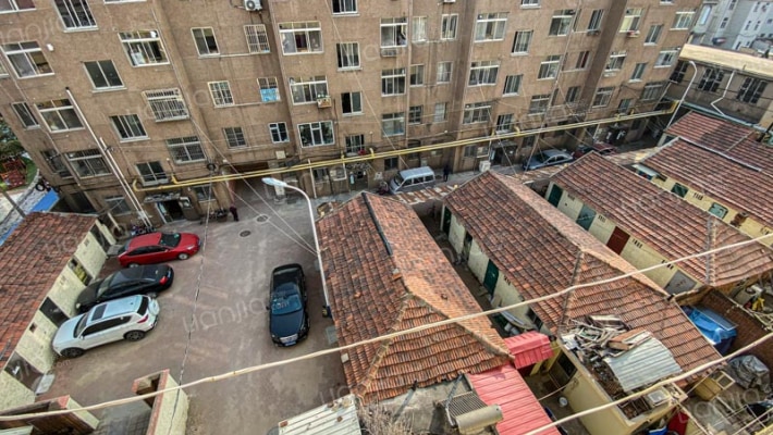 邮政局家属院外景图