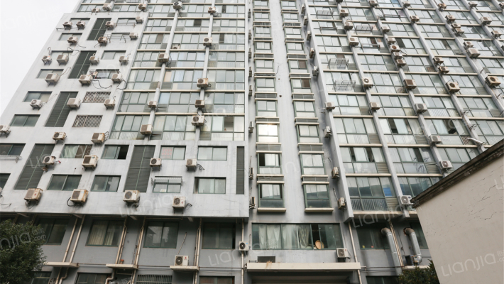 杰座大厦外景图