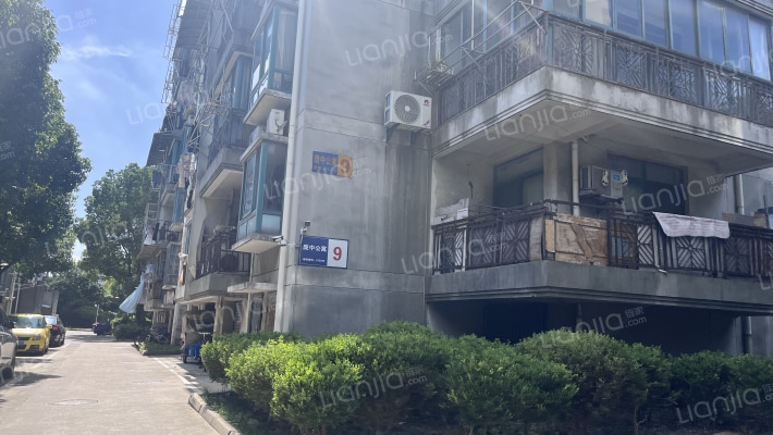 庞中公寓外景图