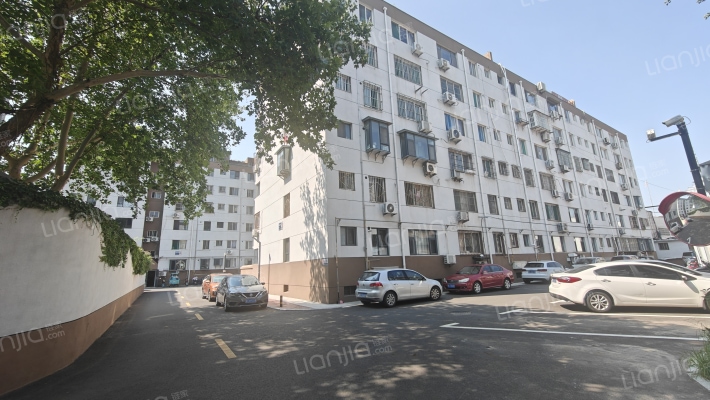 朝阳街8号院外景图