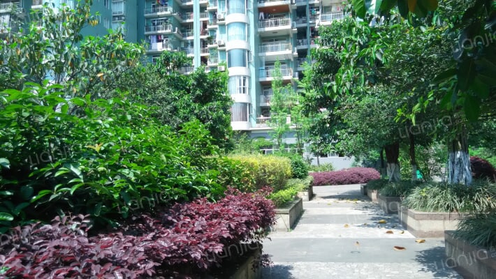 日月山庄外景图