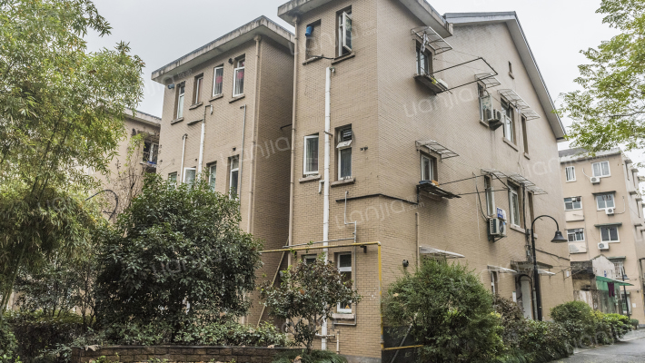 天堂园轴承宿舍外景图