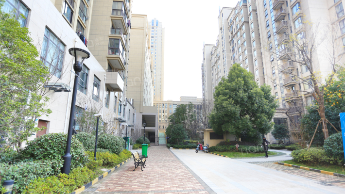 蓝庭公寓外景图