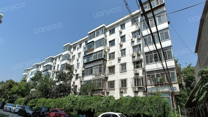 烟草宿舍外景图