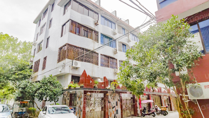 登云路75号外景图