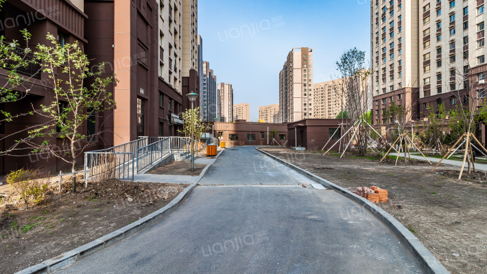 万龙世纪城外景图