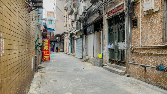 美安大厦外景图