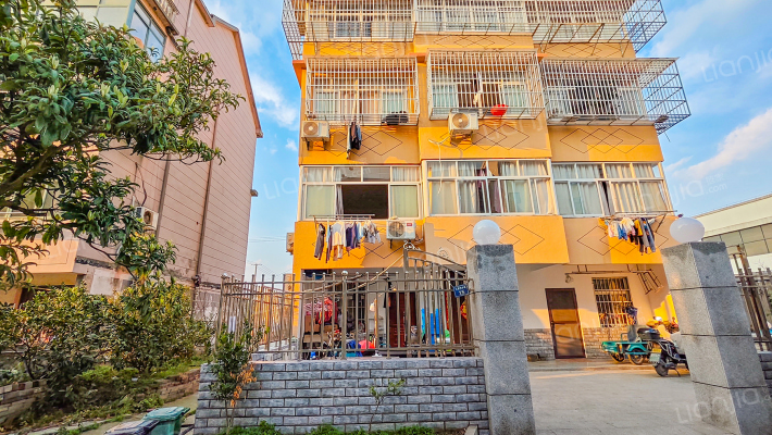 三家村小区外景图