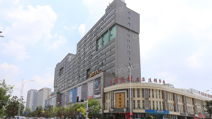 钻界公寓外景图