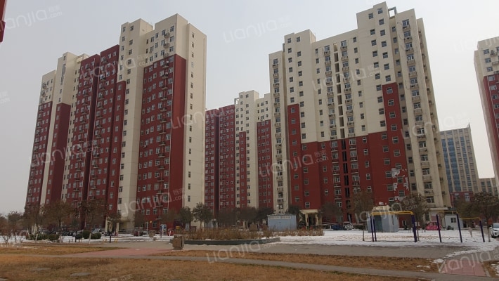 世耀东城外景图